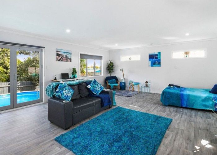  at 2 Garfield Road, Helensville, Rodney, Auckland
