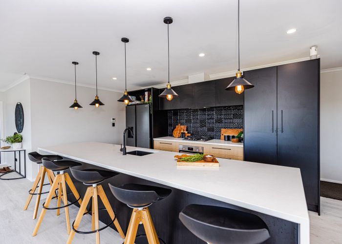  at 5 Golf Vue Place, Castlecliff, Whanganui