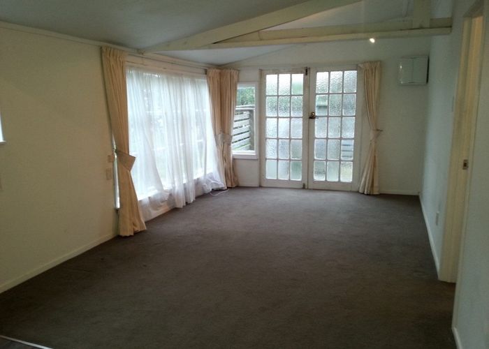  at 30B Cresta Avenue, Beach Haven, North Shore City, Auckland