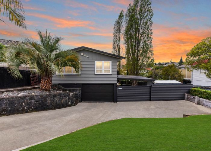  at 15 Caronia Crescent, Lynfield, Auckland