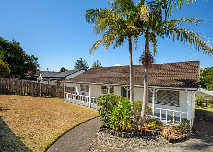  at 38 John Downs Drive, Browns Bay, North Shore City, Auckland