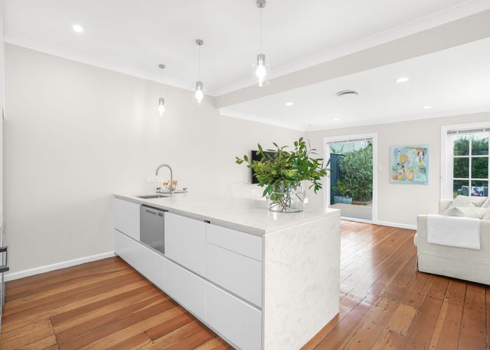  at 9 Beach Street, Petone, Lower Hutt, Wellington