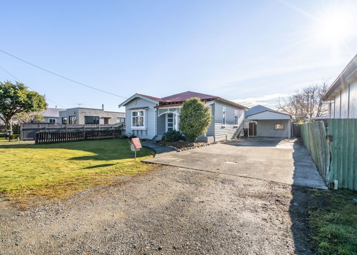  at 38 Queen Street, Winton, Winton