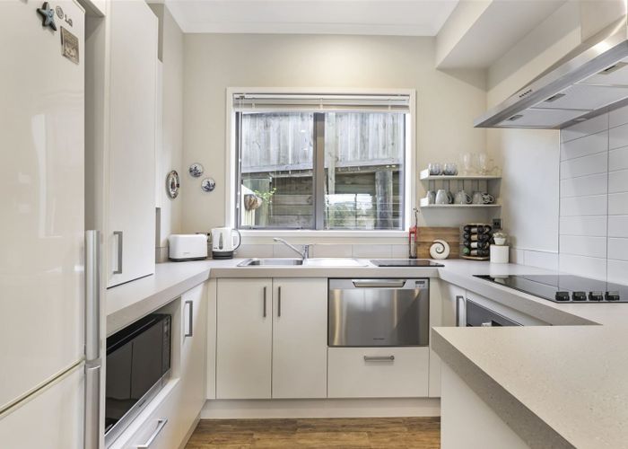  at 4/4 Tisdall Street, Hamilton Central, Hamilton