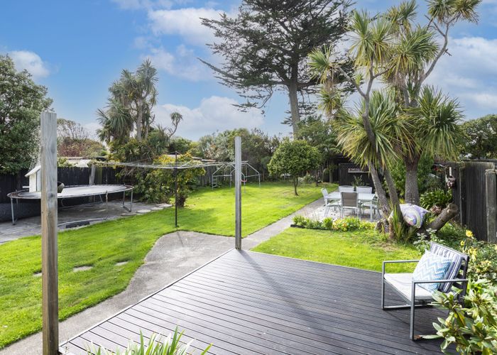  at 2/265 Estuary Road, South New Brighton, Christchurch