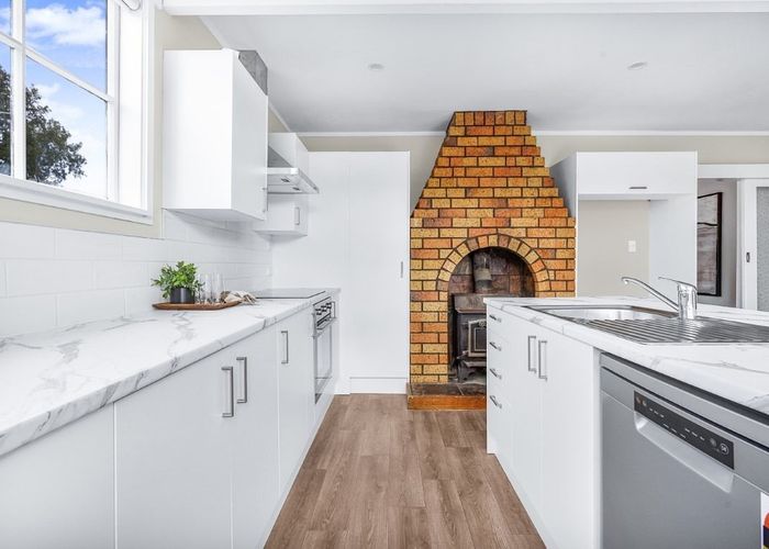  at 11 Frances Street, Hamilton East, Hamilton, Waikato