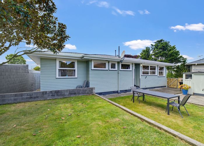  at 4 Perth Place, Awapuni, Palmerston North, Manawatu / Whanganui