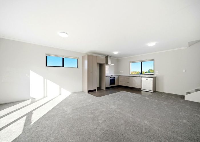  at 205/172 McLeod Road, Te Atatu South, Waitakere City, Auckland