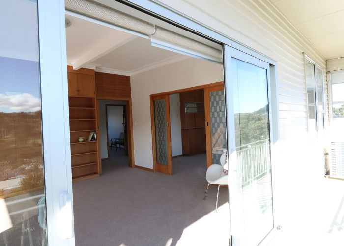  at 48 Overtoun Terrace, Hataitai, Wellington