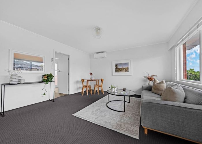  at 1/104 Titirangi Road, New Lynn, Waitakere City, Auckland