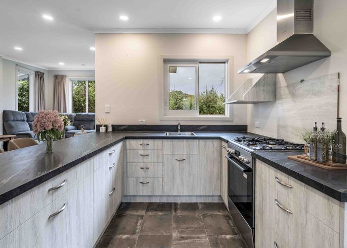  at 42 Dunns Road, Otatara