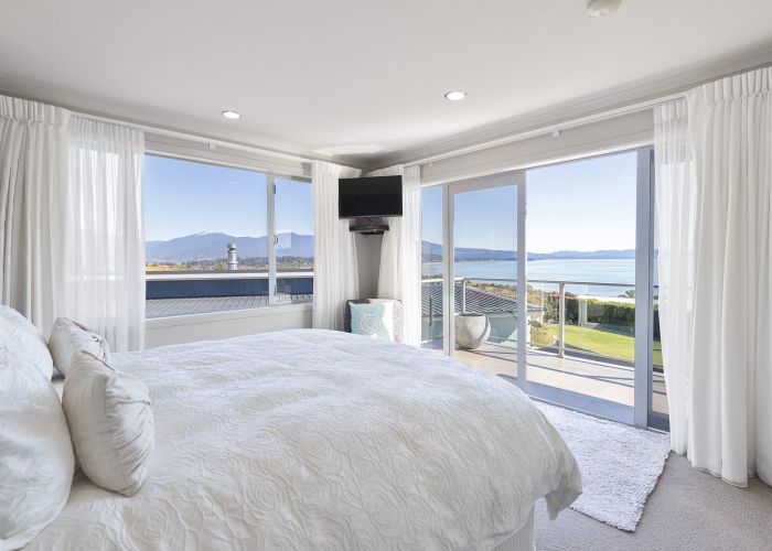  at 30 Bay Vista Drive, Pohara