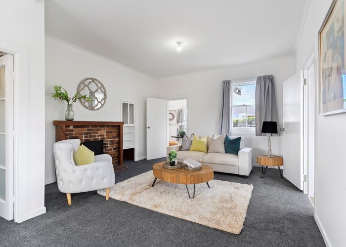 at 1/128 Penrose Road, Mount Wellington, Auckland