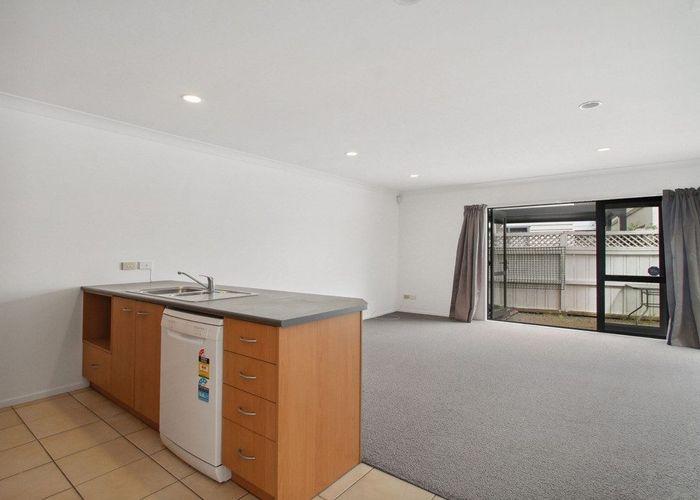  at 8B/13 Harrison Road, Mount Wellington, Auckland City, Auckland
