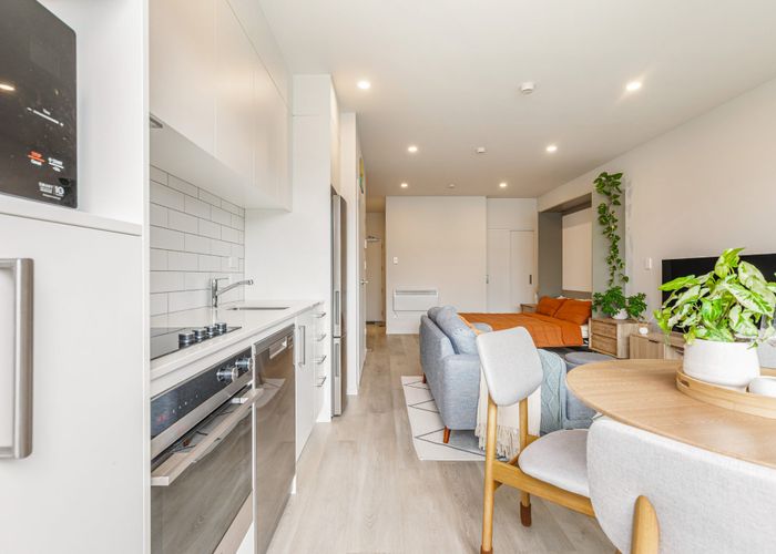  at 204/2A Matatiki Street, Northcote, Auckland