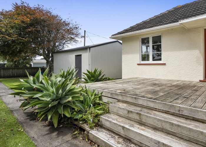 at 32 Doone Street, Lynmouth, New Plymouth