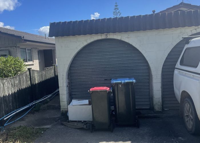  at 5/23 Aranui Road, Mount Wellington, Auckland
