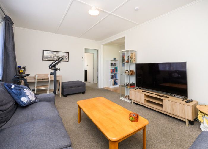  at 7 Tararua Terrace, Cloverlea, Palmerston North, Manawatu / Whanganui