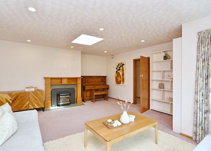  at 16 Larch Place, Casebrook, Christchurch