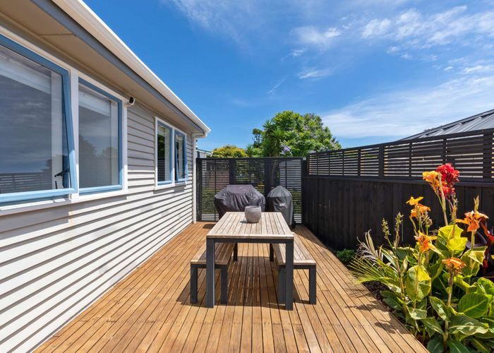  at 25 Woodleigh Street, Frankleigh Park, New Plymouth
