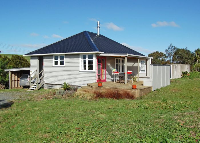 Free property data for 126 Oneriri Road, Kaiwaka homes.co.nz