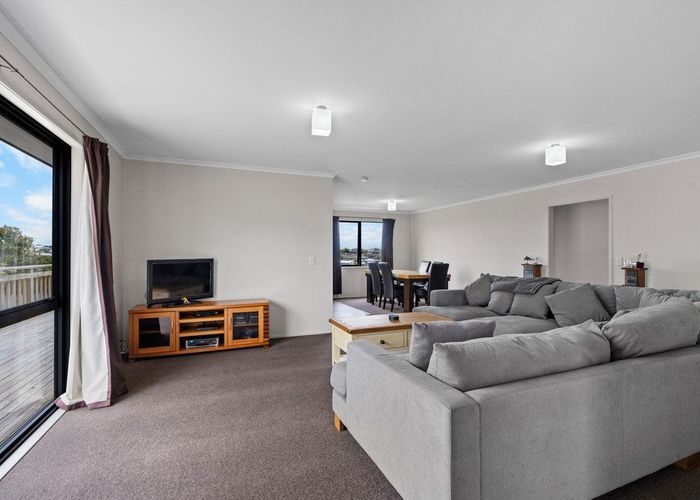  at 6 Iris Place, Grandview Heights, Hamilton