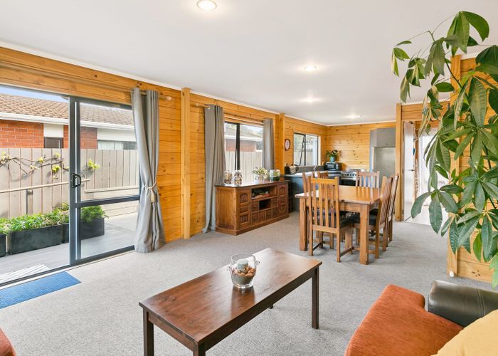  at 104 Apu Crescent, Lyall Bay, Wellington, Wellington