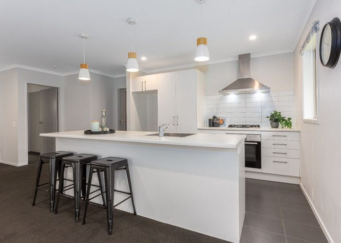  at 26 Mooring Close, Whitby, Porirua