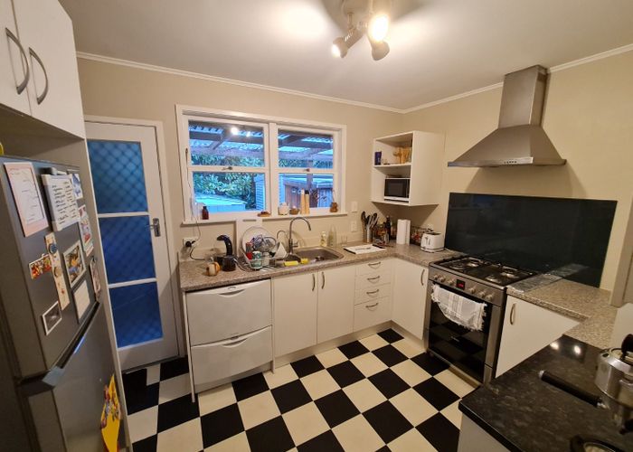  at 2/18A Foch Avenue, Mount Roskill, Auckland City, Auckland
