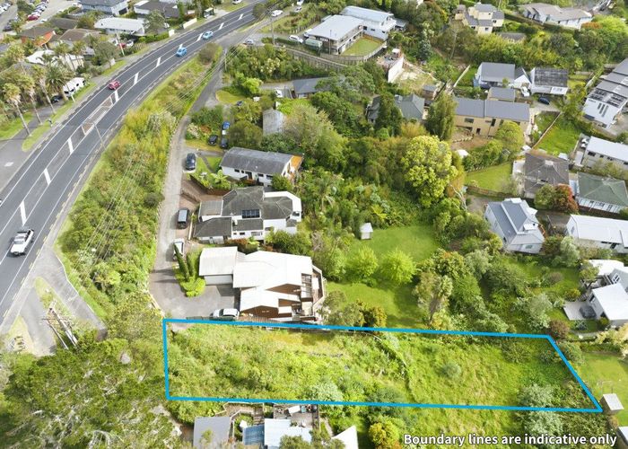  at 657 East Coast Road, Browns Bay, North Shore City, Auckland