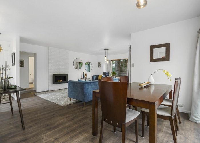  at 33 Anglesea Street, Hamilton Central, Hamilton