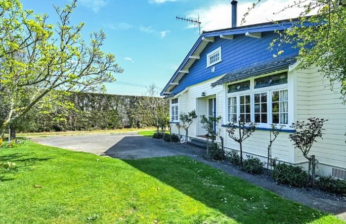  at 19 Jarvis Road, Twyford, Hastings