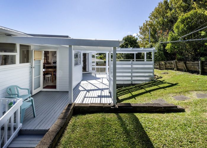  at 2 Kelly Place, Cockle Bay, Auckland