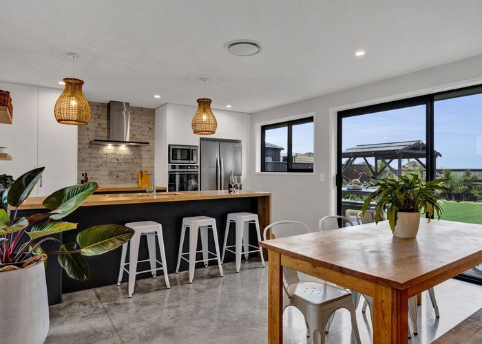  at 10 Piharau Crescent, Hurdon, New Plymouth