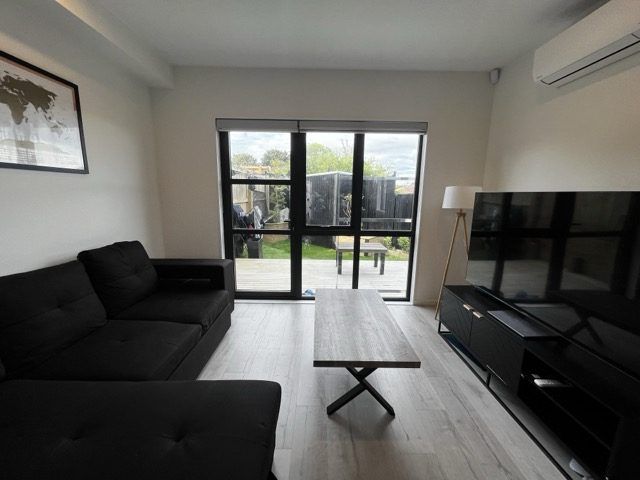 at 1/21 Newham Place, Henderson, Waitakere City, Auckland