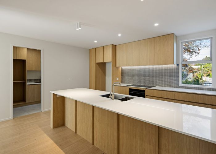  at 4/2 Woodstock Road, Fairfield, Hamilton, Waikato