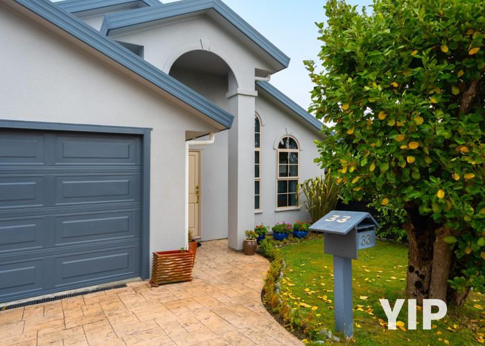 at 33 Peppertree Lane, Woodridge, Wellington, Wellington