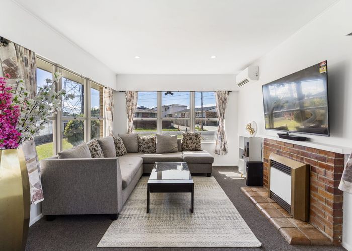  at 25 Dale Crescent, Pakuranga, Auckland