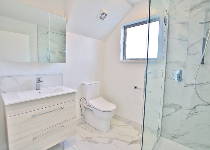  at 6/42 Kaikoura Street, Henderson, Waitakere City, Auckland