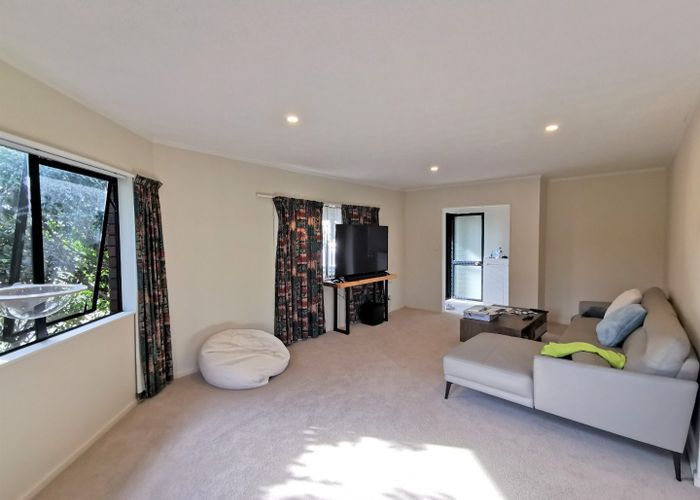  at 8 Maurice Borich Place, Henderson, Waitakere City, Auckland