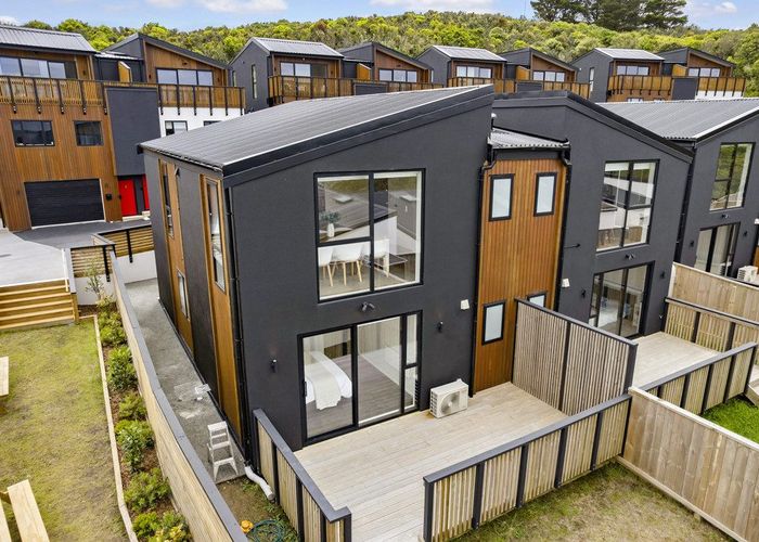  at 6 Stockden Place, Karori, Wellington, Wellington