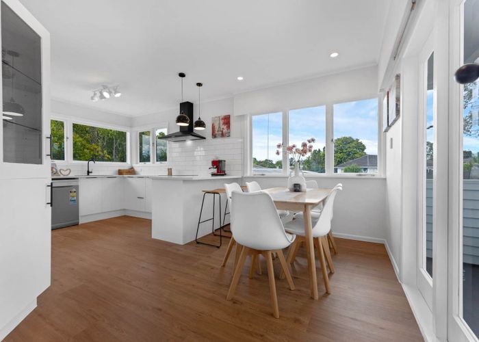  at 10 Mildmay Road, Henderson, Waitakere City, Auckland