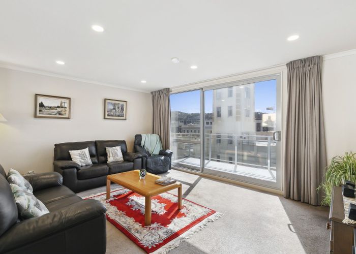  at 13/15 Roxburgh Street, Mount Victoria, Wellington