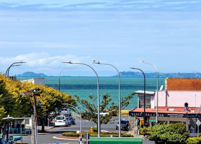  at 205/32 Anzac Road, Browns Bay, North Shore City, Auckland