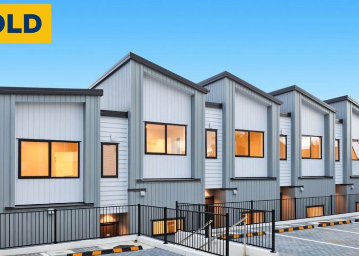  at 15C Tabitha Crescent, Henderson, Auckland