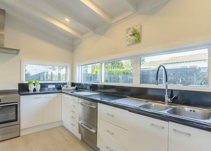  at 301 Te Moana Road, Waikanae, Waikanae