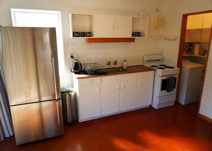  at 8A Waikare Street, Karori, Wellington, Wellington
