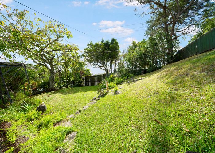  at 184 Glengarry Road, Glen Eden, Auckland