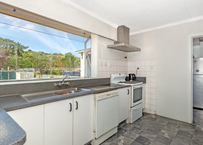  at 24 Steele Road, Tamarau, Gisborne