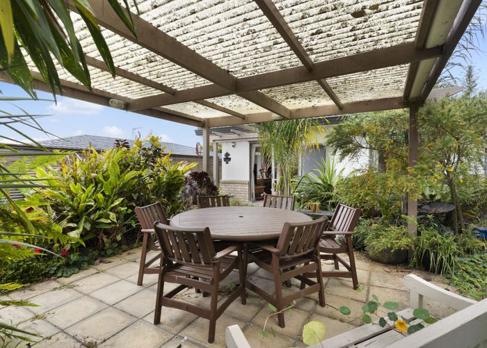  at 15/61 Mays Road, Te Papapa, Auckland
